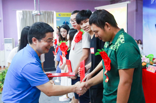 1532766482422166.jpg 1532766482422166.jpg