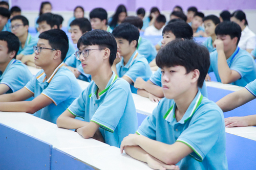 1533092469426828.jpg 1533092469426828.jpg