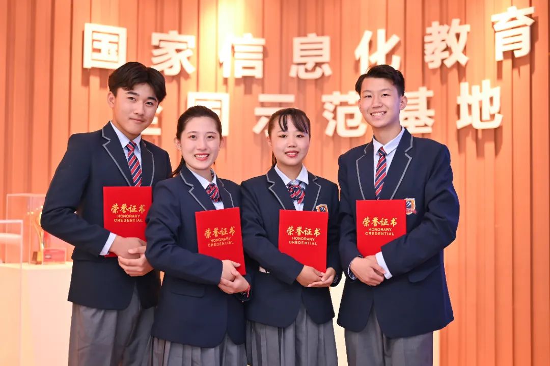 1725418833151290.jpg 1725418833151290.jpg