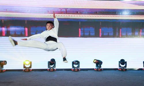 1538203866726447.jpg AQ6I4475.jpg