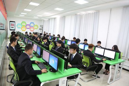 1554695253905154.jpg 7c1dc49de059452286f5c6e946e94cf3.jpg