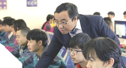 中國(guó)東方教育匠師:劉上朝 ▎致知力行二十載,繼往開來(lái)勇前行!