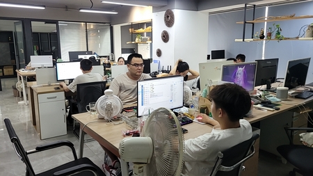 1693015647160191.jpg 長沙午丘科技網(wǎng)絡(luò)公司0辦公區(qū).jpg