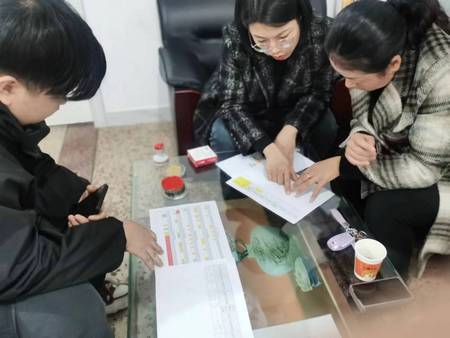 1703646816564017.jpg 就業辦老師處理學生與企業的矛盾03.jpg