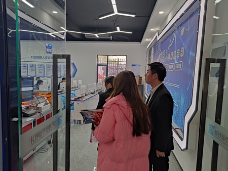 1710230641623164.jpg 0406b929c5beeef5b4fcab66cf6aaec.jpg