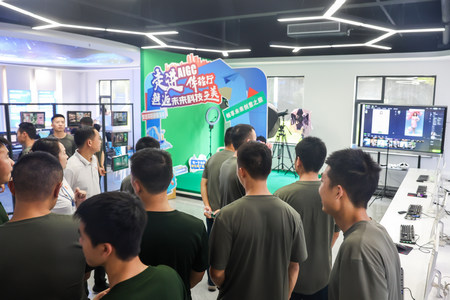 1726709492203528.jpg ES7A9322.jpg