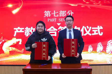 1739522826968709.jpg eecf5fac86d5f38ba16ae40484880d2.jpg